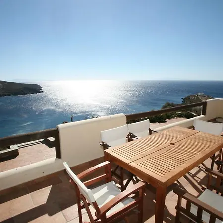 Cozy Sea Front With Private Pool And Beach Cyclades Greece Villa *